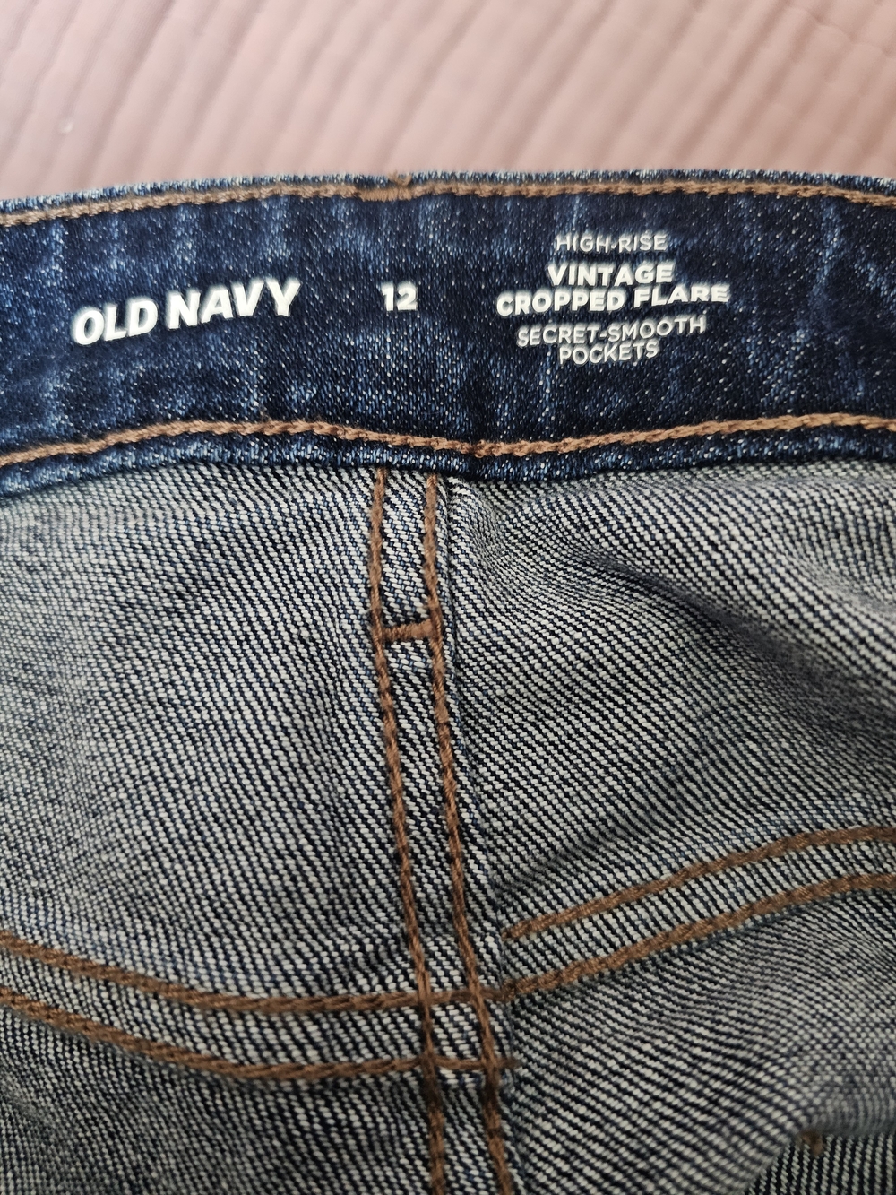 Old Navy Women's Deep Indigo Bootcut Jeans - Picture 2 of 2